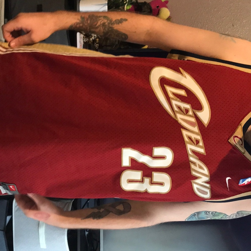 Retro LeBron James jersey